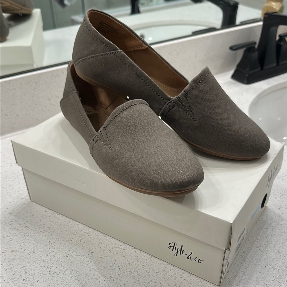 Style & Co. Women's Gray Loafers